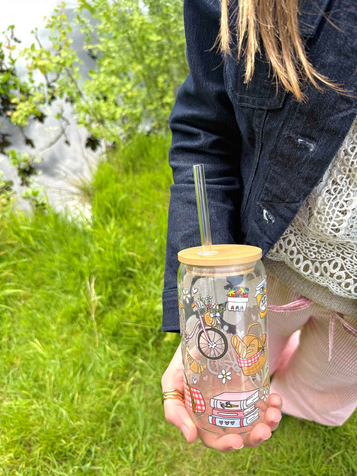 Forårsdrøm glas med låg og sugerør